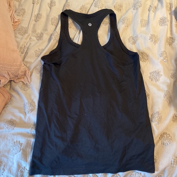 black lululemon swiftly tank - Picture 2 of 2
